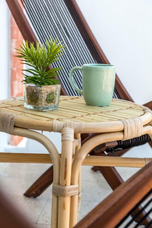 Renovated Sunny Apartment With Amazing Sunset Balcony , By Timecooler Lisboa Εξωτερικό φωτογραφία