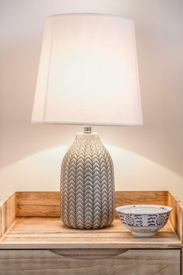 Renovated Sunny Apartment With Amazing Sunset Balcony , By Timecooler Lisboa Εξωτερικό φωτογραφία
